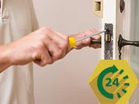 Master Locksmith Store Charlotte, NC 704-550-3841 - service-side-emergency